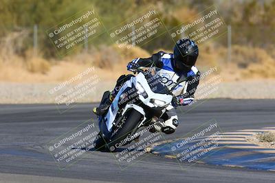 media/Jan-08-2022-SoCal Trackdays (Sat) [[1ec2777125]]/Turn 2 (150pm)/